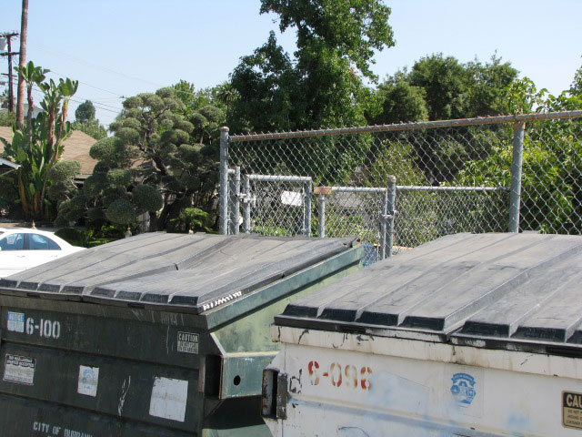 Can You Spot the Mistakes in These Campus Security Photos?, slide 4